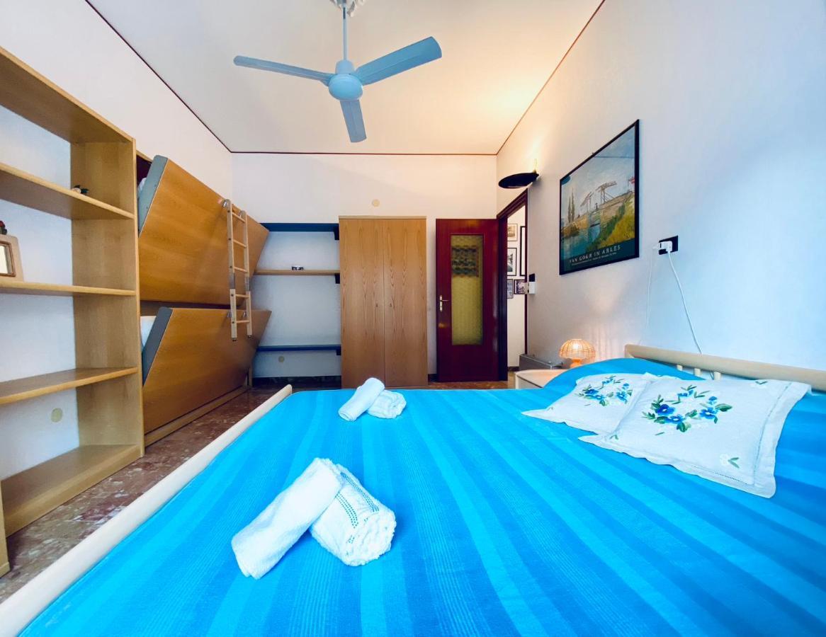 Апартаменты Hostdomus - Bilocale Sul Borgo Финале Лигуре Экстерьер фото