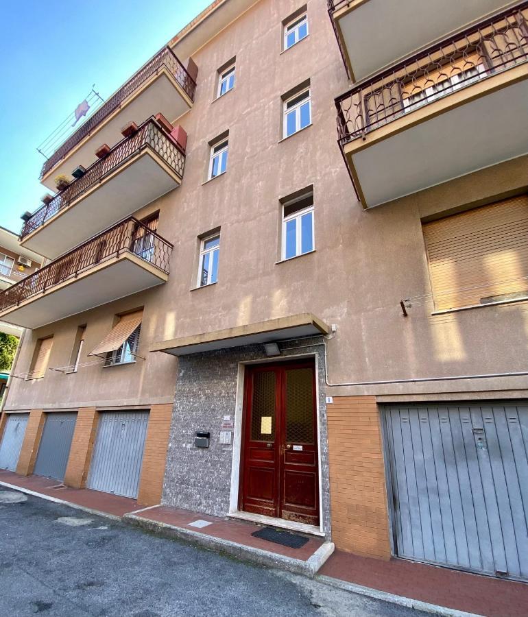 Апартаменты Hostdomus - Bilocale Sul Borgo Финале Лигуре Экстерьер фото