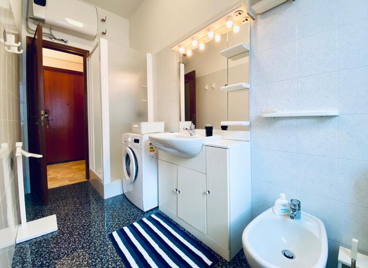 Апартаменты Hostdomus - Bilocale Sul Borgo Финале Лигуре Экстерьер фото